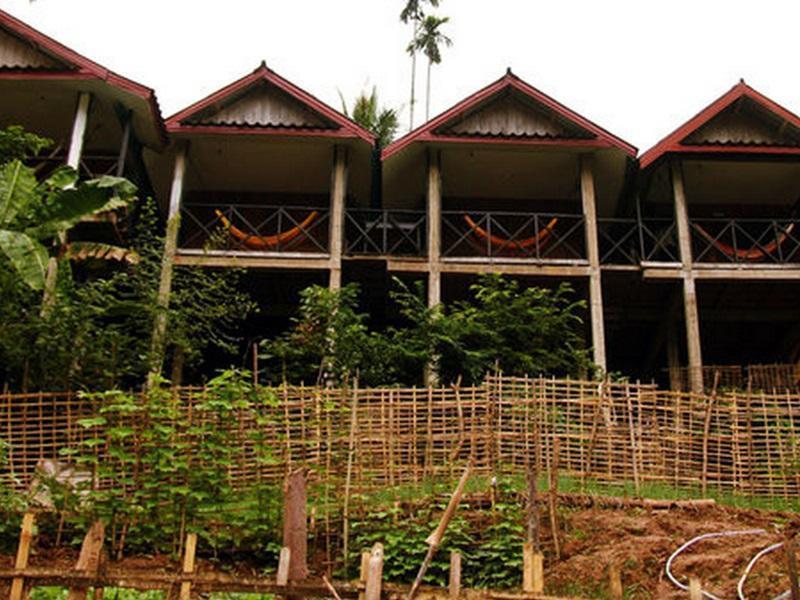 Riverview Bungalows Muang Ngoi Экстерьер фото